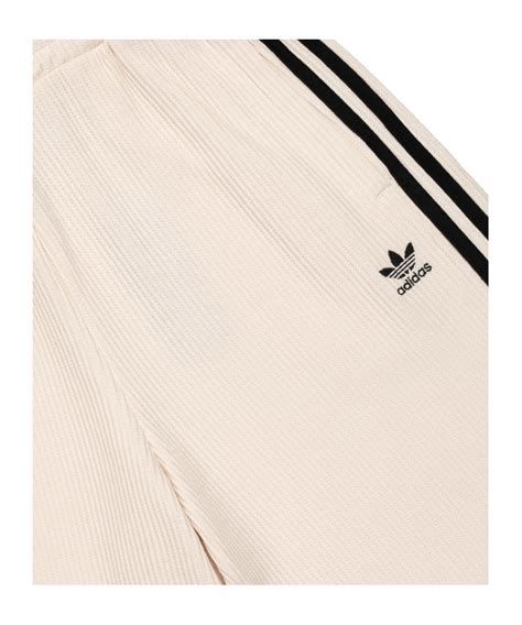 adidas shorts damen weiß|Adidas lightweight shorts.